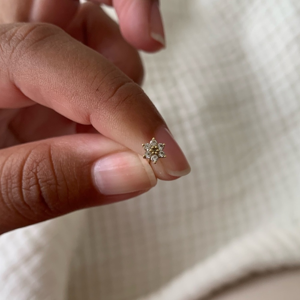 Mejuri Diamond Flower Single Stud